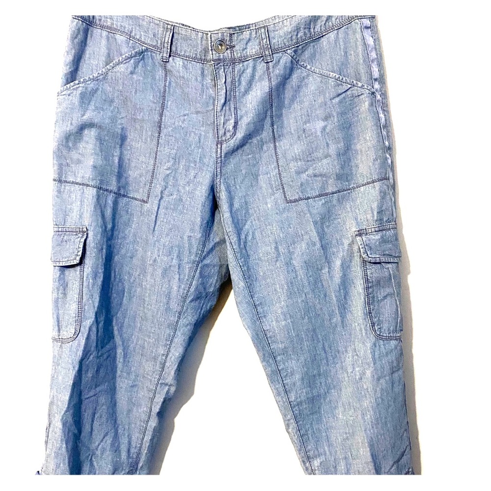 100 percent Cotton light denim blue Capri pants